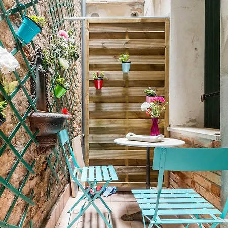 Flowery Court Close To Rialto Bridge 아파트